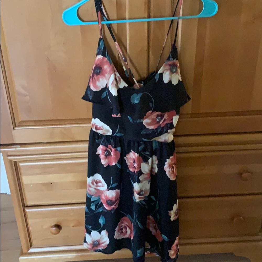 Super cute summer dress!